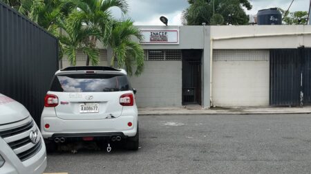 Restos de Seneida Castillo, esposa de Julián Oro Duro, permanecen en el INACIF para autopsia Restos de Seneida Castillo, esposa de Julián Oro Duro, permanecen en el INACIF para autopsia
