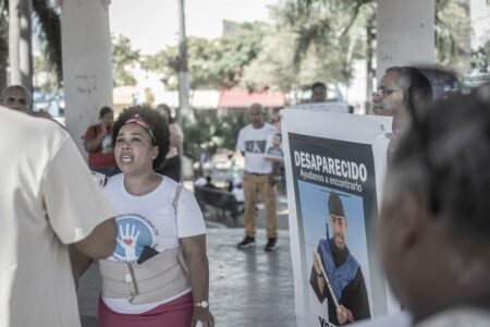 Madre transfirió RD$26,000 por supuesta información sobre su hijo desaparecido Madre transfirió RD$26,000 por supuesta información sobre su hijo desaparecido