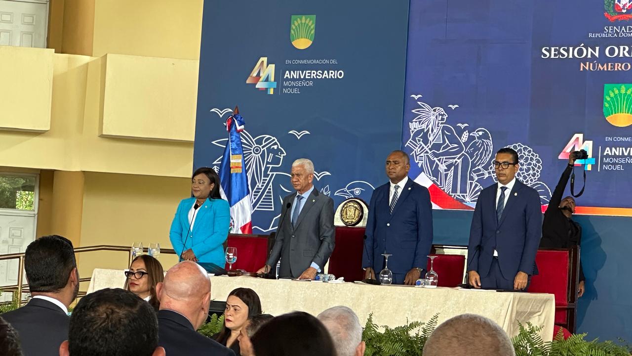 Senado de la República sesiona en Bonao para conmemorar los 44 años de Monseñor Nouel