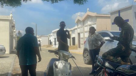 Trasladan al INACIF cuerpos de cinco integrantes de una familia fallecidos en incendio en Mao Trasladan al INACIF cuerpos de cinco integrantes de una familia fallecidos en incendio en Mao