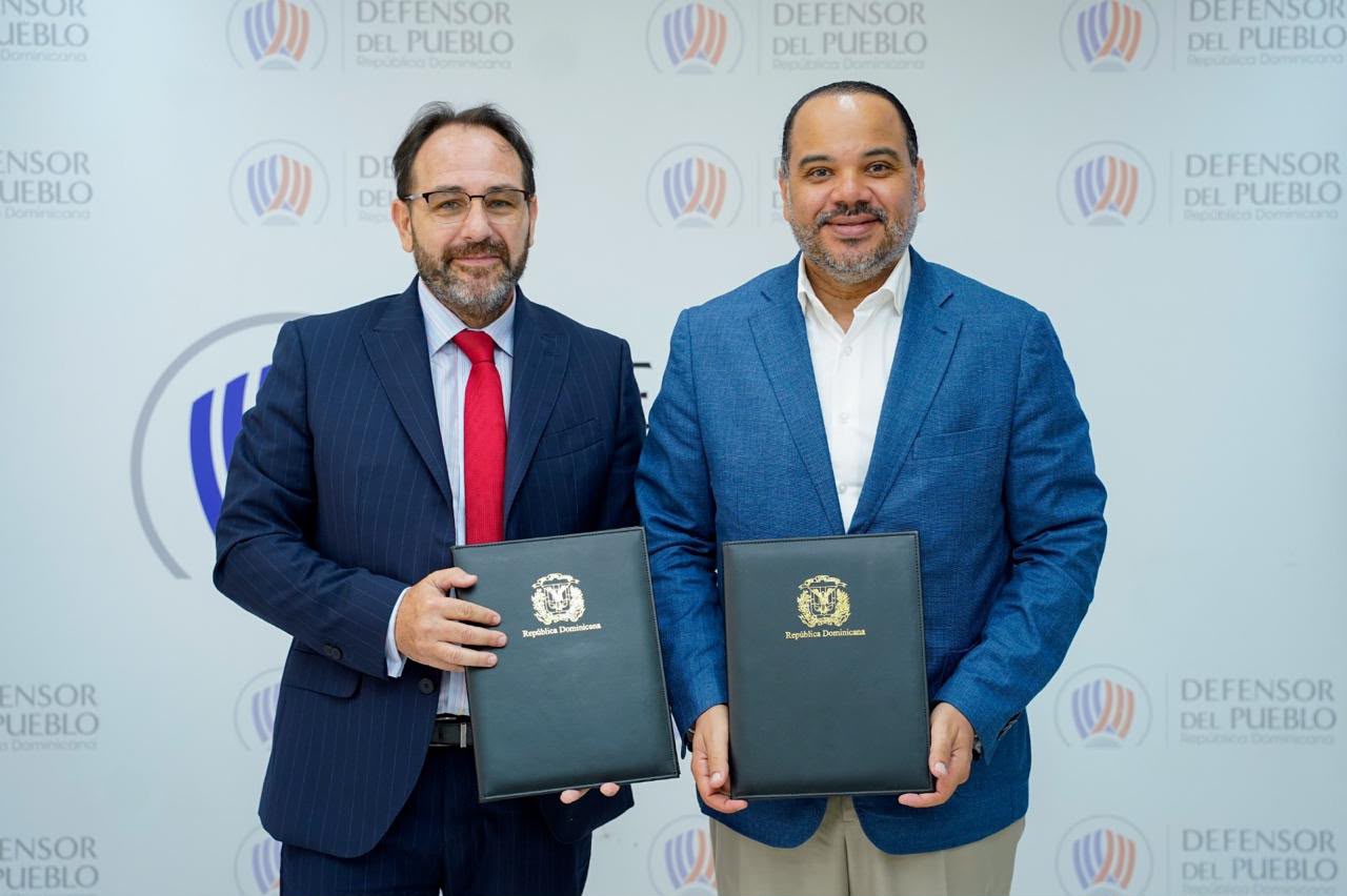 Defensor del Pueblo y UNIR acuerdan programa de becas virtuales para fortalecer la formación académica