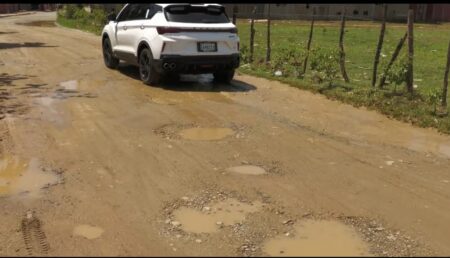 Residentes de Dajabón y Elías Piña reclaman construcción de carretera hacia Río Limpio Residentes de Dajabón y Elías Piña reclaman construcción de carretera hacia Río Limpio