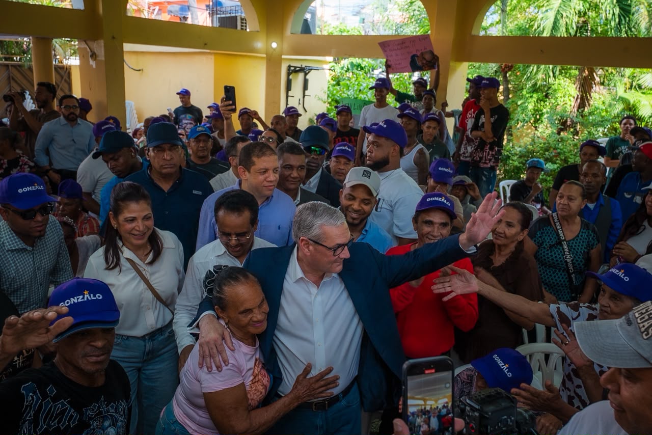 Gonzalo Castillo pide a sus seguidores “no dejarse provocar” de cara a consulta del PLD