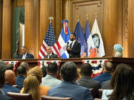 Primer latino en dirigir Brooklyn es dominicano; Abinader lo reconoce Primer latino en dirigir Brooklyn es dominicano; Abinader lo reconoce
