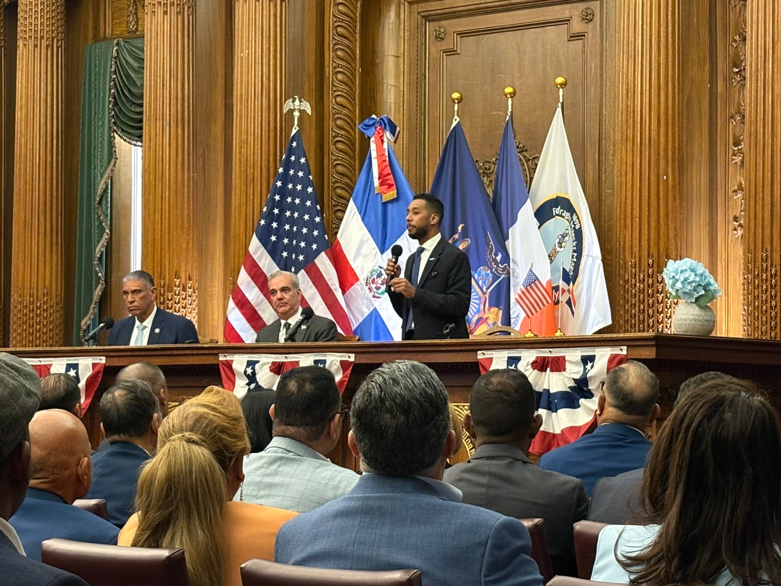 Primer latino en dirigir Brooklyn es dominicano; Abinader lo reconoce