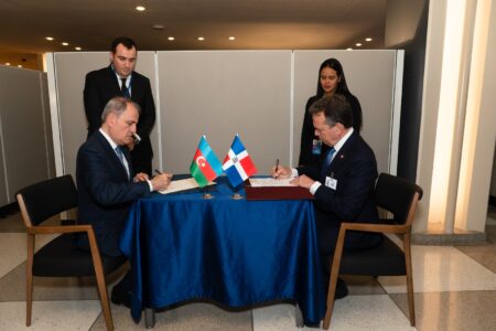 Dominicanos podrán viajar a Azerbaiyán sin visa y viceversa Dominicanos podrán viajar a Azerbaiyán sin visa y viceversa