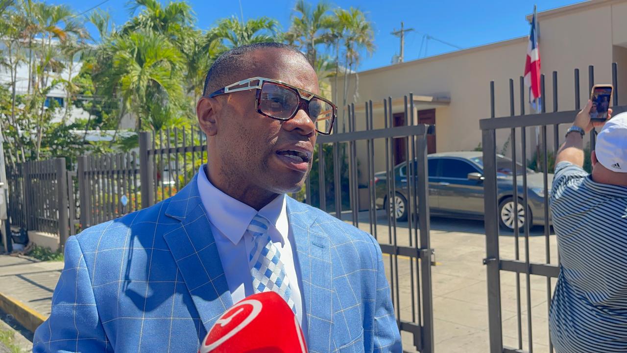 Tolentino desiste, pero Fiscalía mantiene proceso contra menor acusado de amenazarlo con arma Tolentino desiste, pero Fiscalía mantiene proceso contra menor acusado de amenazarlo con arma