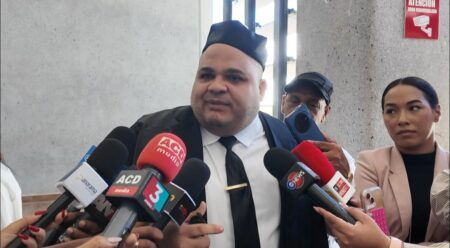 Phillips Michael niega haber orquestado robo en vivienda de Julián Oro Duro, afirma su abogado Phillips Michael niega haber orquestado robo en vivienda de Julián Oro Duro, afirma su abogado