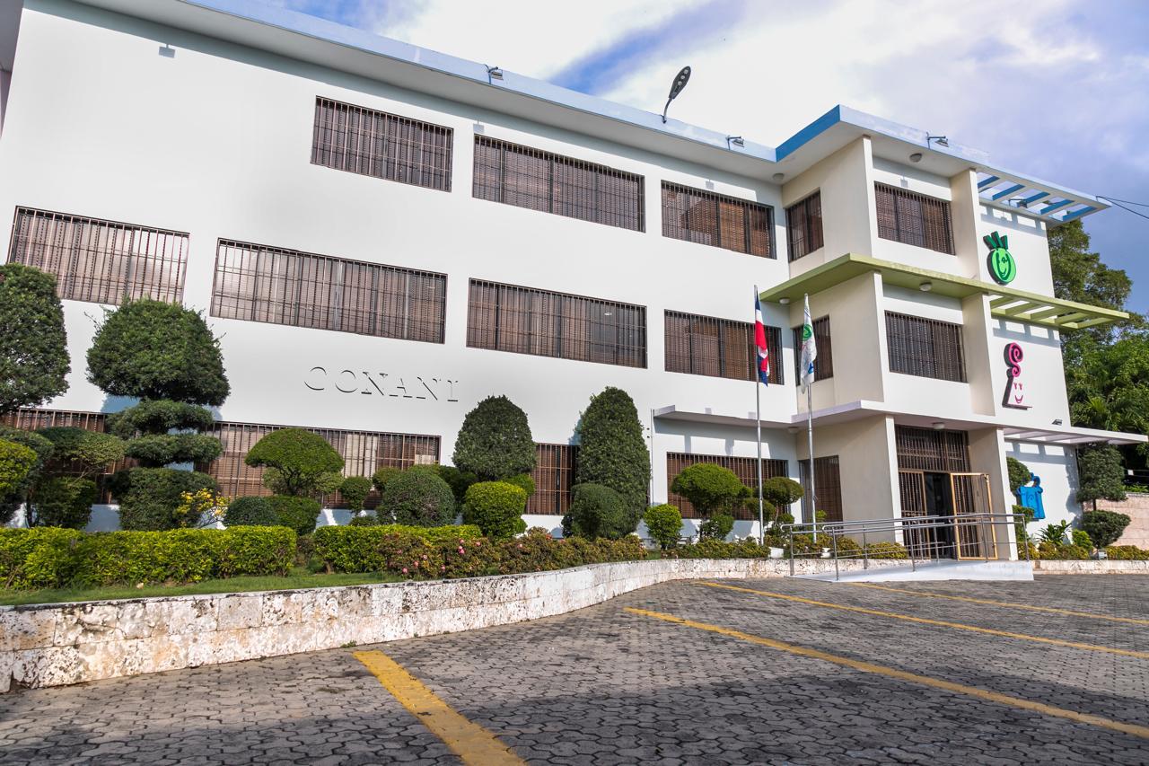 CEPAL valora política dominicana de prevención y atención a uniones tempranas y embarazo adolescente