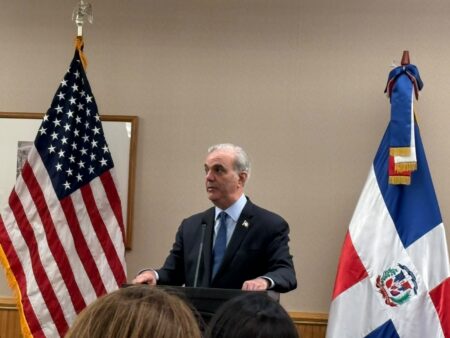 Abinader dice Cancillería orienta a dominicanos sobre trabajos en Rusia: “es bueno que sepan a lo que van” Abinader dice Cancillería orienta a dominicanos sobre trabajos en Rusia: “es bueno que sepan a lo que van”