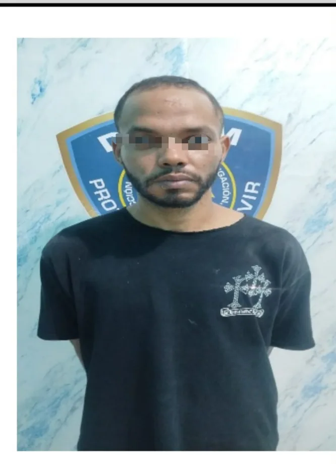 Policía apresa hombre por muerte de dos personas en Sabana Perdida