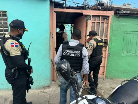DNCD intensifica operativos contra el microtráfico y ocupa más de 32 kilos de presuntas drogas DNCD intensifica operativos contra el microtráfico y ocupa más de 32 kilos de presuntas drogas