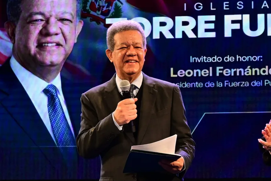 Leonel afirma que la labor de las iglesias es “imprescindible” y asegura que “es necesario volver el rostro hacia Dios” Leonel afirma que la labor de las iglesias es “imprescindible” y asegura que “es necesario volver el rostro hacia Dios”