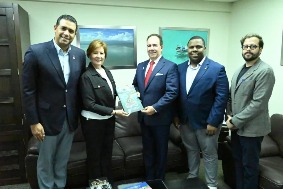 Funglode Iglobal analizan con la Universidad de Puerto Rico nuevas oportunidades de cooperación académica y cultural Funglode Iglobal analizan con la Universidad de Puerto Rico nuevas oportunidades de cooperación académica y cultural