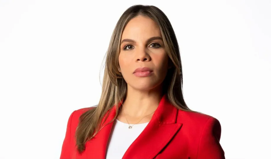 María Cristina Rodríguez es nominada como Presentadora de Noticias en Premios La Flor 2026