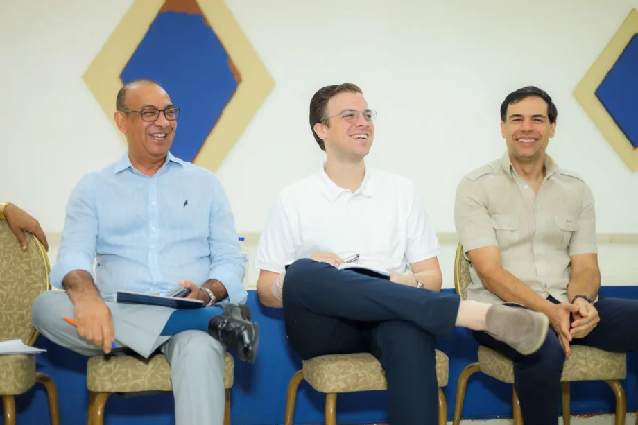 Deligne Ascención y Juan Garrigó continúan recorridos PRM por todo el país