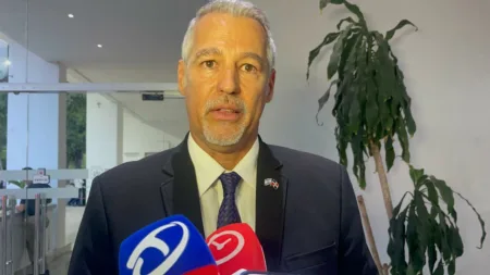 Embajador de Israel en RD advierte sobre posible acto terrorista tras ataque en avión Embajador de Israel en RD advierte sobre posible acto terrorista tras ataque en avión