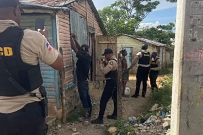 DNCD y MP detienen a 36 personas y ocupan más de 15 mil gramos de drogas en Santo Domingo Este