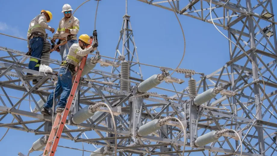Subsidios eléctricos alcanzan el 69 % de lo presupuestado y podrían superar las estimaciones del Gobierno