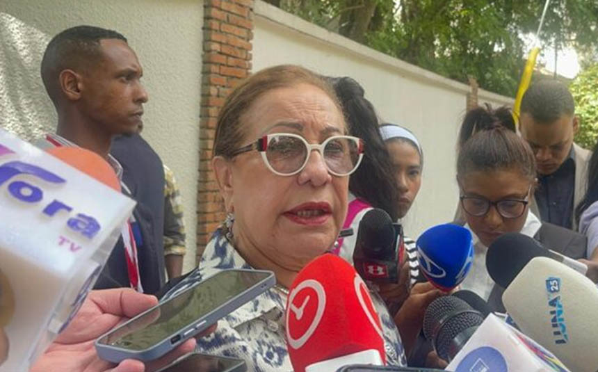 Rosa Santos destaca agenda Santiago con supervisión de obras, electricidad y agua