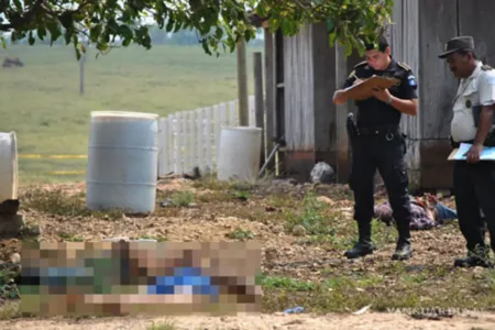 Entierran a 7 víctimas de una masacre en Guatemala entre denuncias de implicación estatal Entierran a 7 víctimas de una masacre en Guatemala entre denuncias de implicación estatal