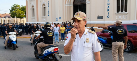 Guardia Comunitaria fortalece labor preventiva y de orden público en Moca Guardia Comunitaria fortalece labor preventiva y de orden público en Moca