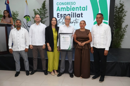 PEDEPE reconoce a personalidades e instituciones durante Congreso “Espaillat Ambiental Resiliente 2026”