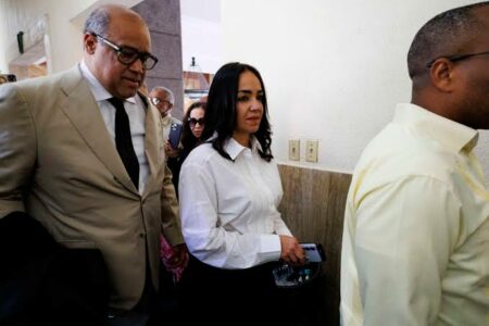 Aplazan juicio de fondo contra Ángel Martínez por querella de Faride Raful