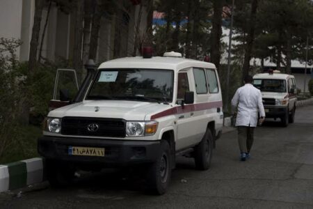 Un autobús vuelca en el centro de Irán y causa 11 muertos y 24 heridos Un autobús vuelca en el centro de Irán y causa 11 muertos y 24 heridos