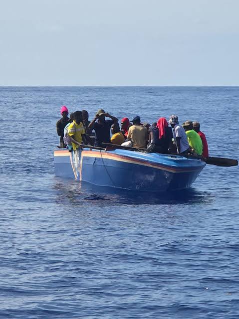Armada intercepta embarcación con 38 haitianos en aguas dominicanas