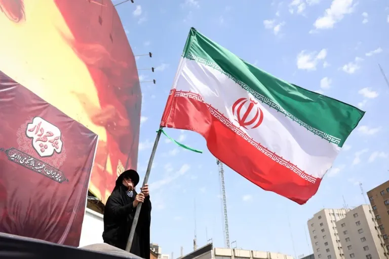 Irán establecerá en los próximos días una "zona restringida" fuera del estrecho de Ormuz