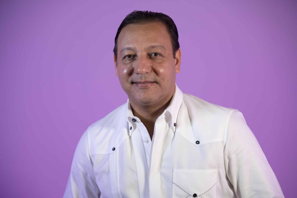 Moca: Abel Martínez plantea que la oposición se una en una eventual segunda vuelta en 2028