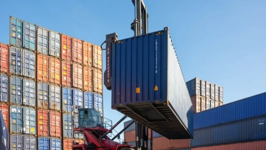 Exportaciones dominicanas alcanzan US$10,563 millones en ocho meses; ADOEXPO reconoce a 11 empresas