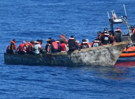 Guardia Costera de Puerto Rico repatria a 63 migrantes dominicanos interceptados en el Canal de la Mona