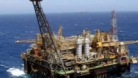 Petróleo de Texas baja 1.83 % hasta los US$99.9