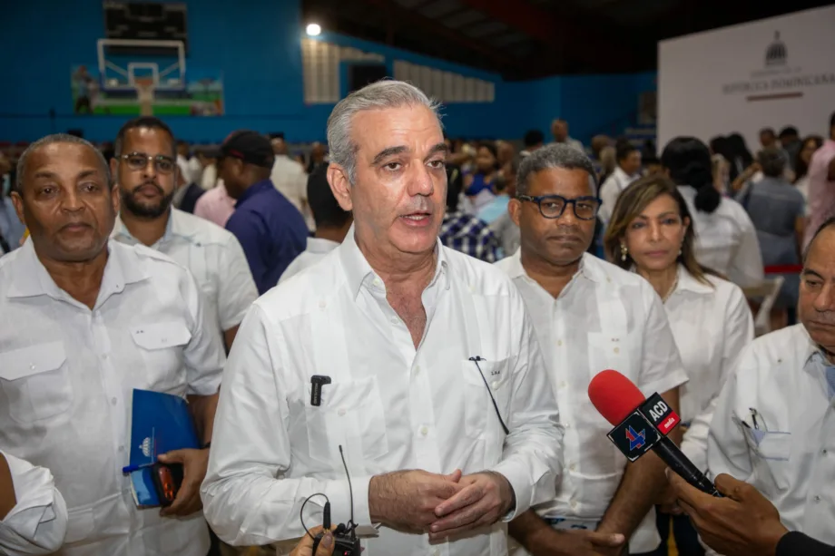 Abinader anuncia diálogo con Bukele y refuerza frontera ante amenaza de pandillas haitianas