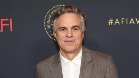 ¿Vetado? Mark Ruffalo condena la fusión de Warner y Paramount