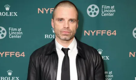 Sebastian Stan cumple con Fjord el sueño que le confesó a su madre