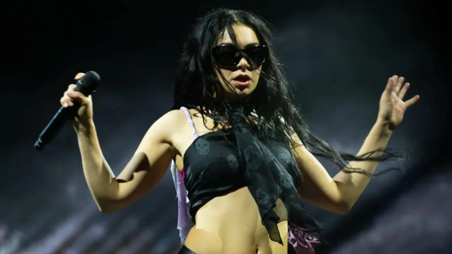 Charli XCX se une a la nueva película de terror de Martin Scorsese
