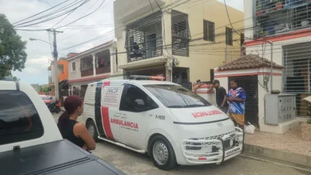 Joven de 27 años muere al hacer contacto con cable
