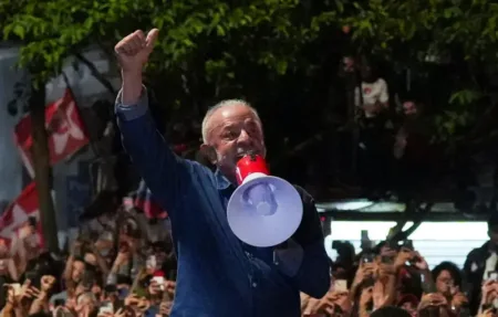 Lula gana la Presidencia de Brasil, pero la oposición controlará el Congreso
