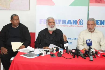 Juan Hubieres defiende a Manuel María Mercedes ante críticas por su labor en derechos humanos Juan Hubieres defiende a Manuel María Mercedes ante críticas por su labor en derechos humanos