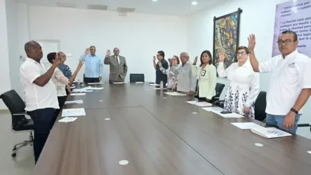 Ministerio de Trabajo formaliza alza salarial de 25 % en el sector agrícola mediante resolución
