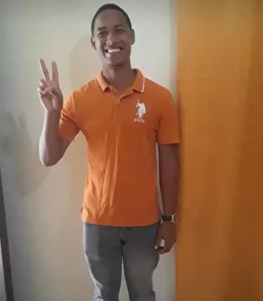 Familiares buscan desesperadamente a joven dentro del espectro autista desaparecido en Guaricano