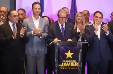 Francisco Javier seguirá tras candidatura del PLD pese a suspensión de consulta interna Francisco Javier seguirá tras candidatura del PLD pese a suspensión de consulta interna