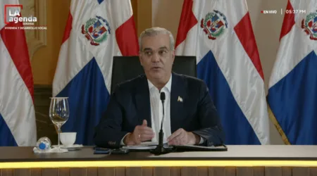 Abinader destaca avances en viviendas y asegura que supera en 15 % la meta prometida Abinader destaca avances en viviendas y asegura que supera en 15 % la meta prometida