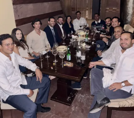 Santiago Matías comparte cena con figuras políticas, empresariales y diplomáticas Santiago Matías comparte cena con figuras políticas, empresariales y diplomáticas