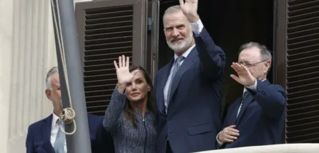Reyes de España llegan a Ceuta en visita oficial