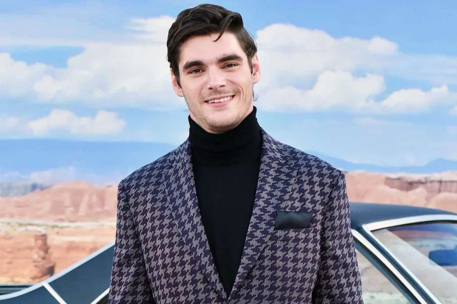 Representante de RJ Mitte confirmó que el actor
