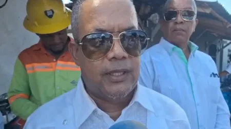 Héctor Acosta felicita al Gobierno por inauguración del puente de Maimón y reclama una entrada digna para Monseñor Nouel